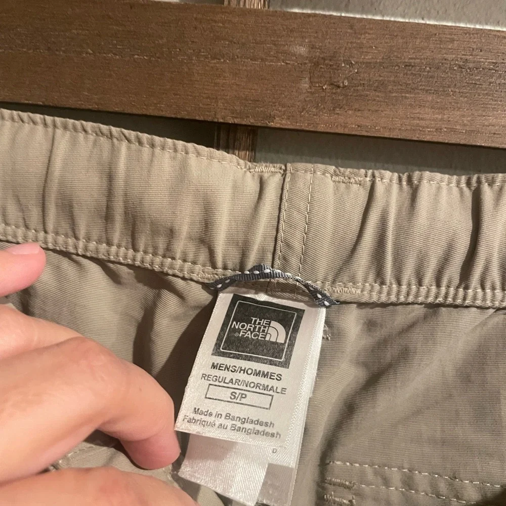 The North Face Men's Beige Cargo Pants Size‎ Small